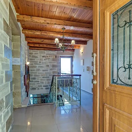 Hectoras In By Apokoronas-villas Villa