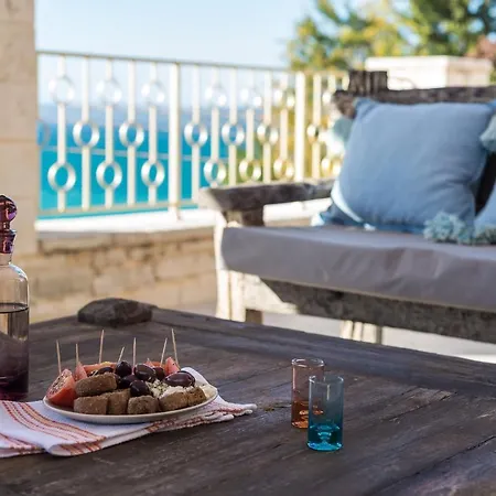 Hectoras In By Apokoronas-villas Villa