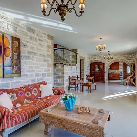 Villa Hectoras In By Apokoronas-villas *