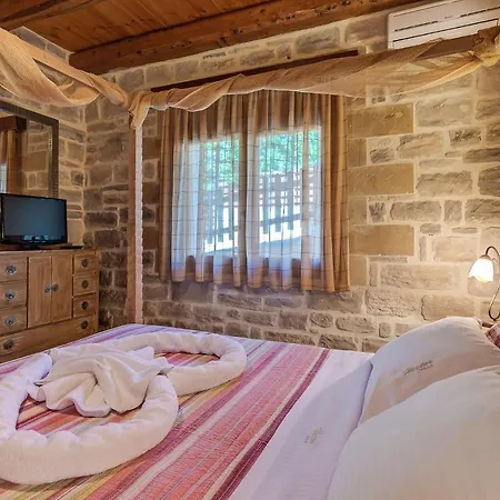 Hectoras In By Apokoronas-villas Villa *
